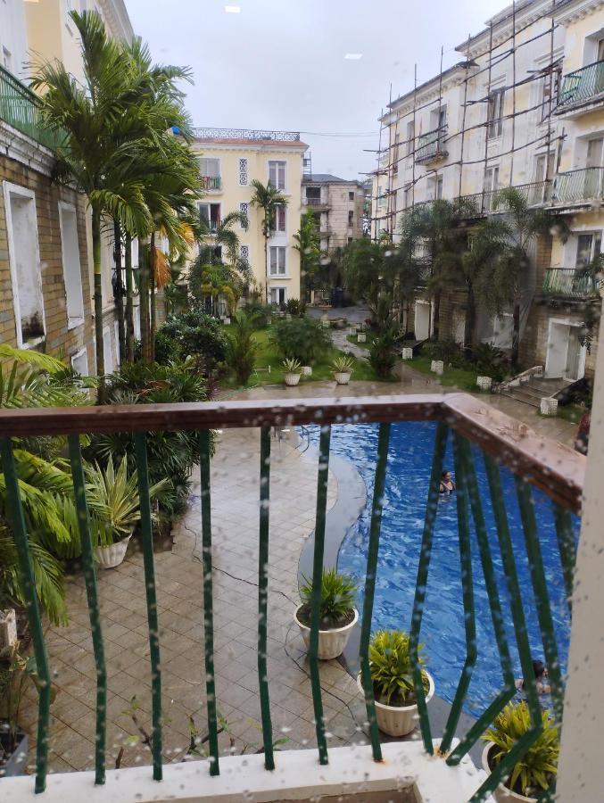 Royal Pool View By Leela Homes *